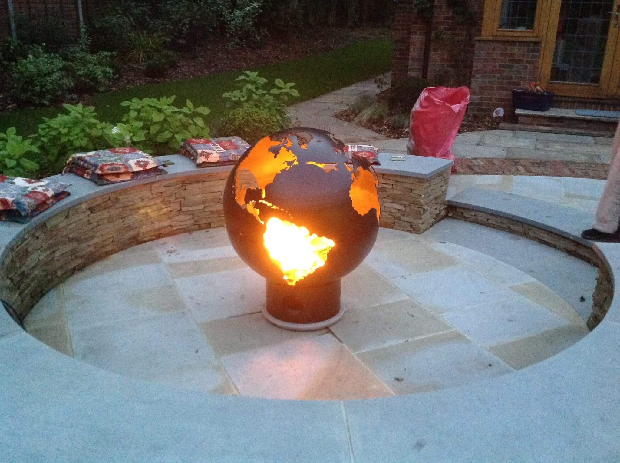 Очаг - Fire Pit "Globe"